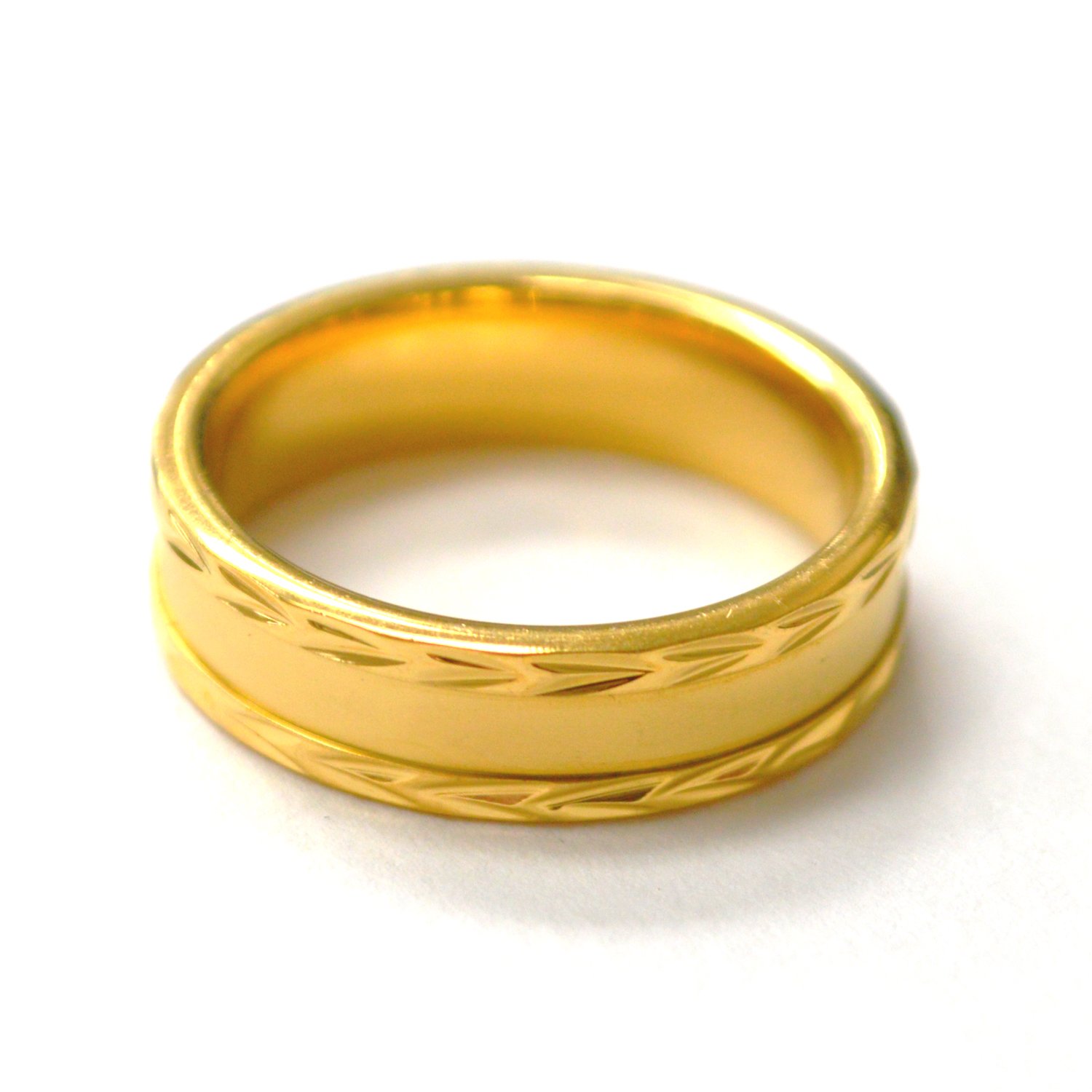Matte Finished Center Gold IP Plated Ring 81-1724G