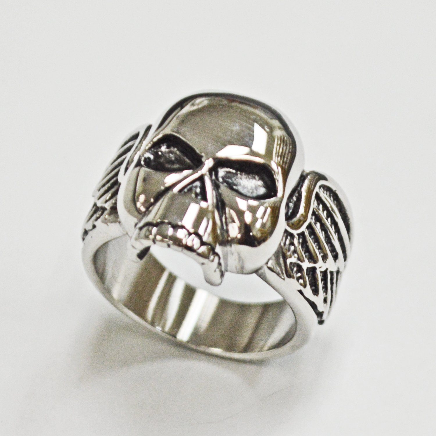 Skull with Wing Ring (21mm) 81-1303