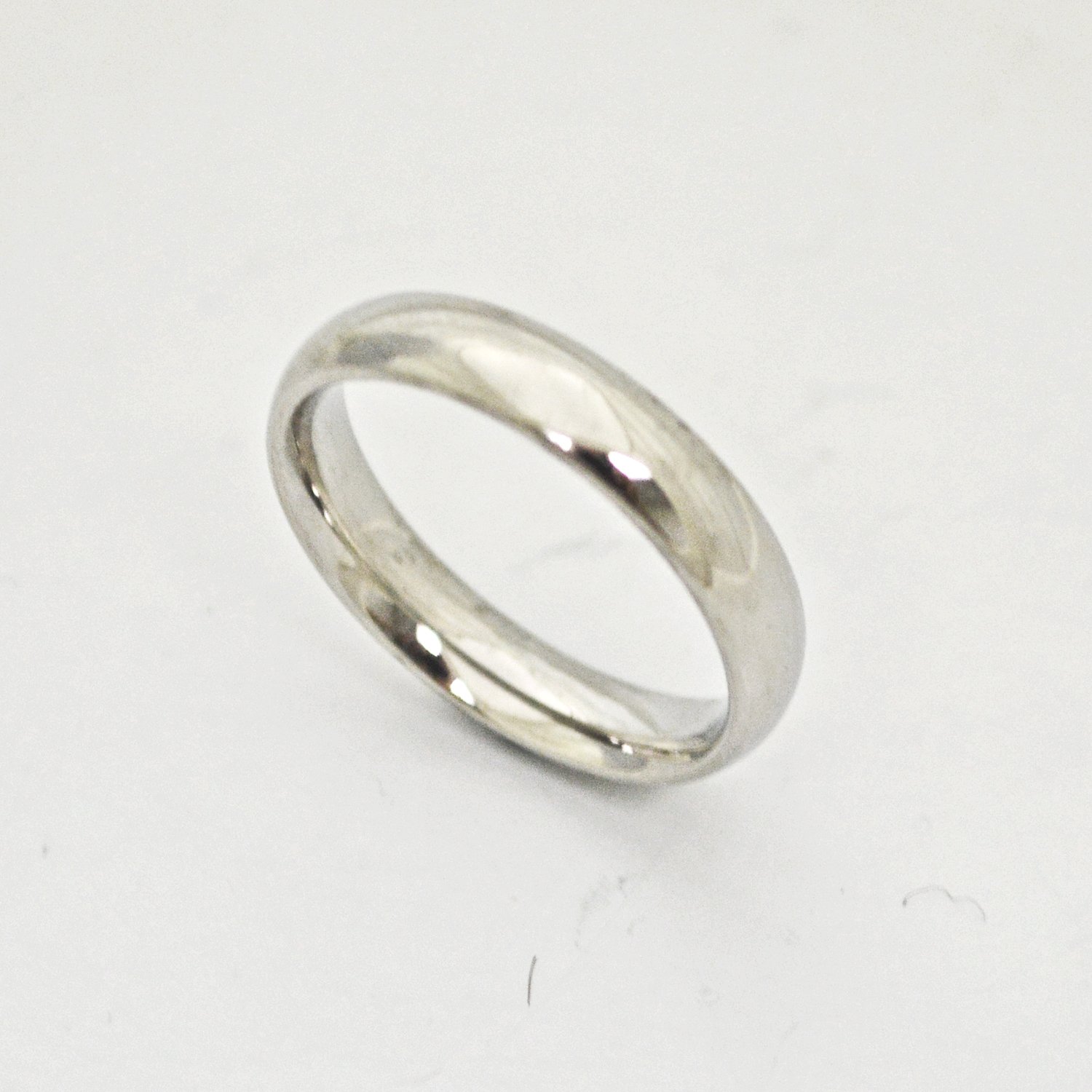 4MM PLAIN BAND RING 81-346-4