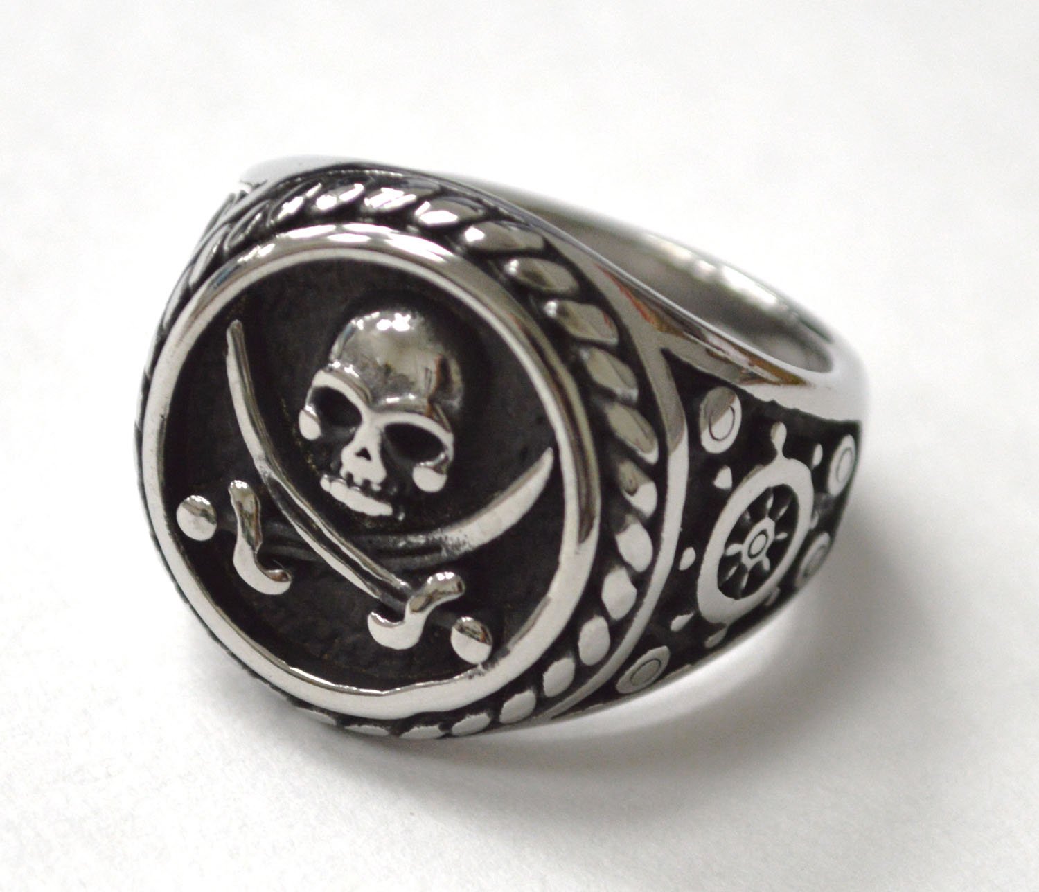 Pirate Skull Stainless Steel Ring 81-1655