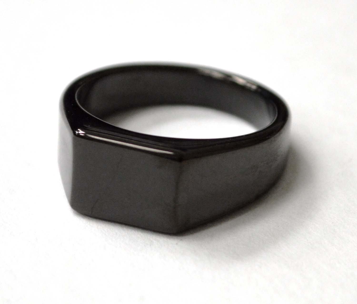 Signet Black Plated  Ring 81-1575B