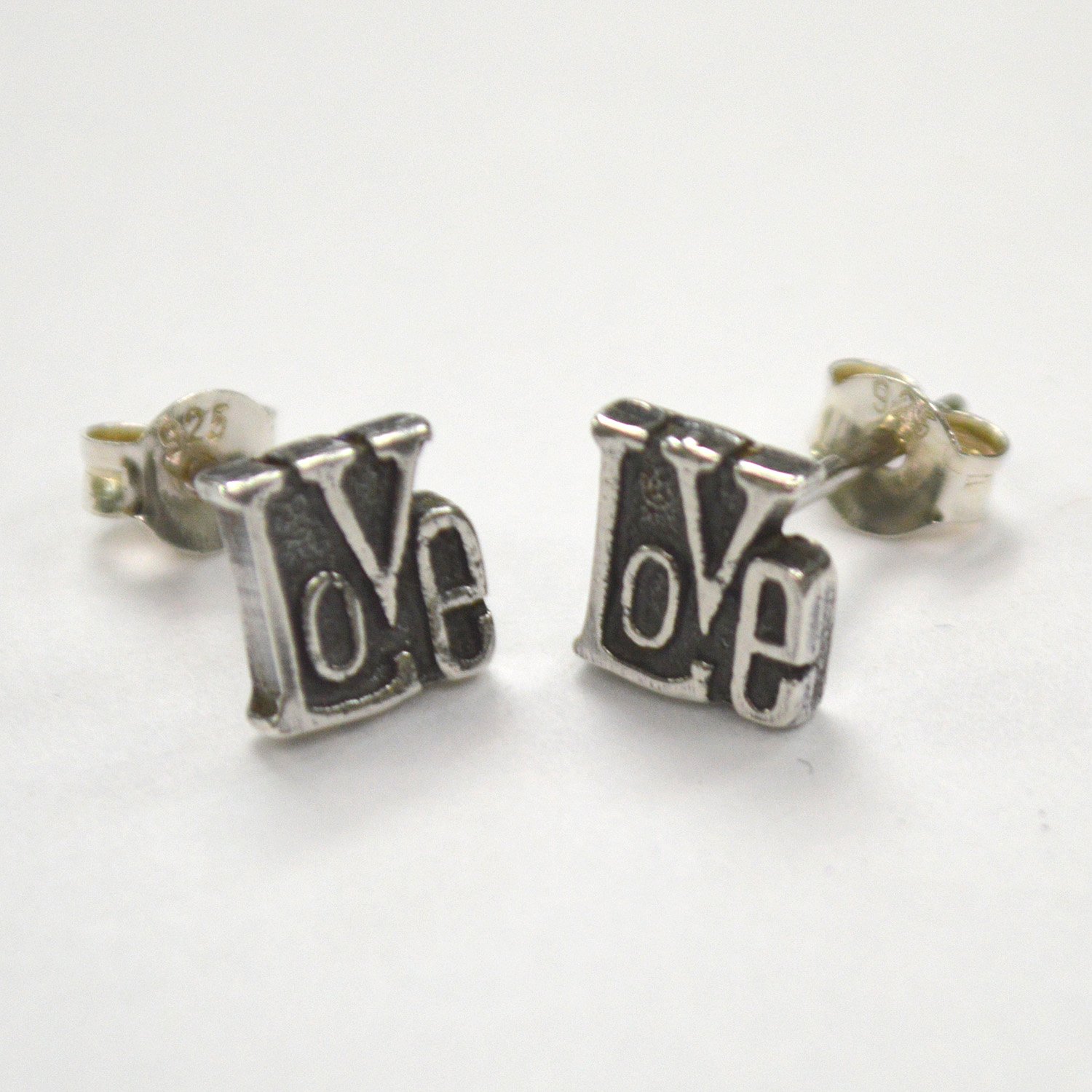 LOVE Stud Earring 53-5127