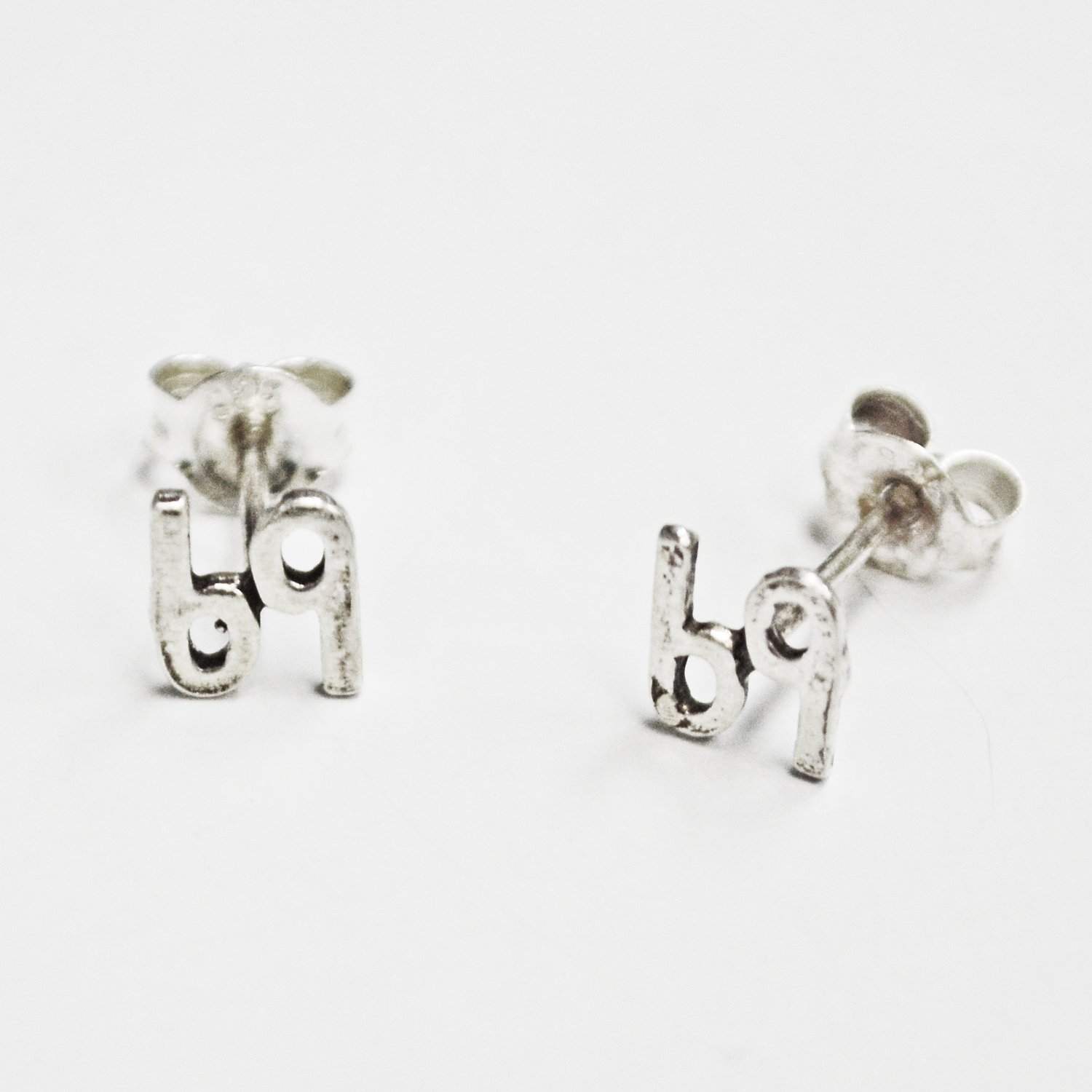 69 Stud Earring 53-5181