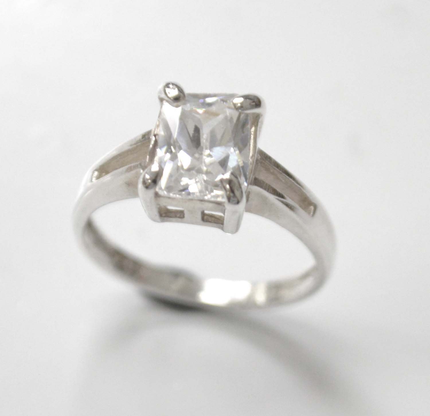 CZ Stone Ring Sterling Silver 51-2062