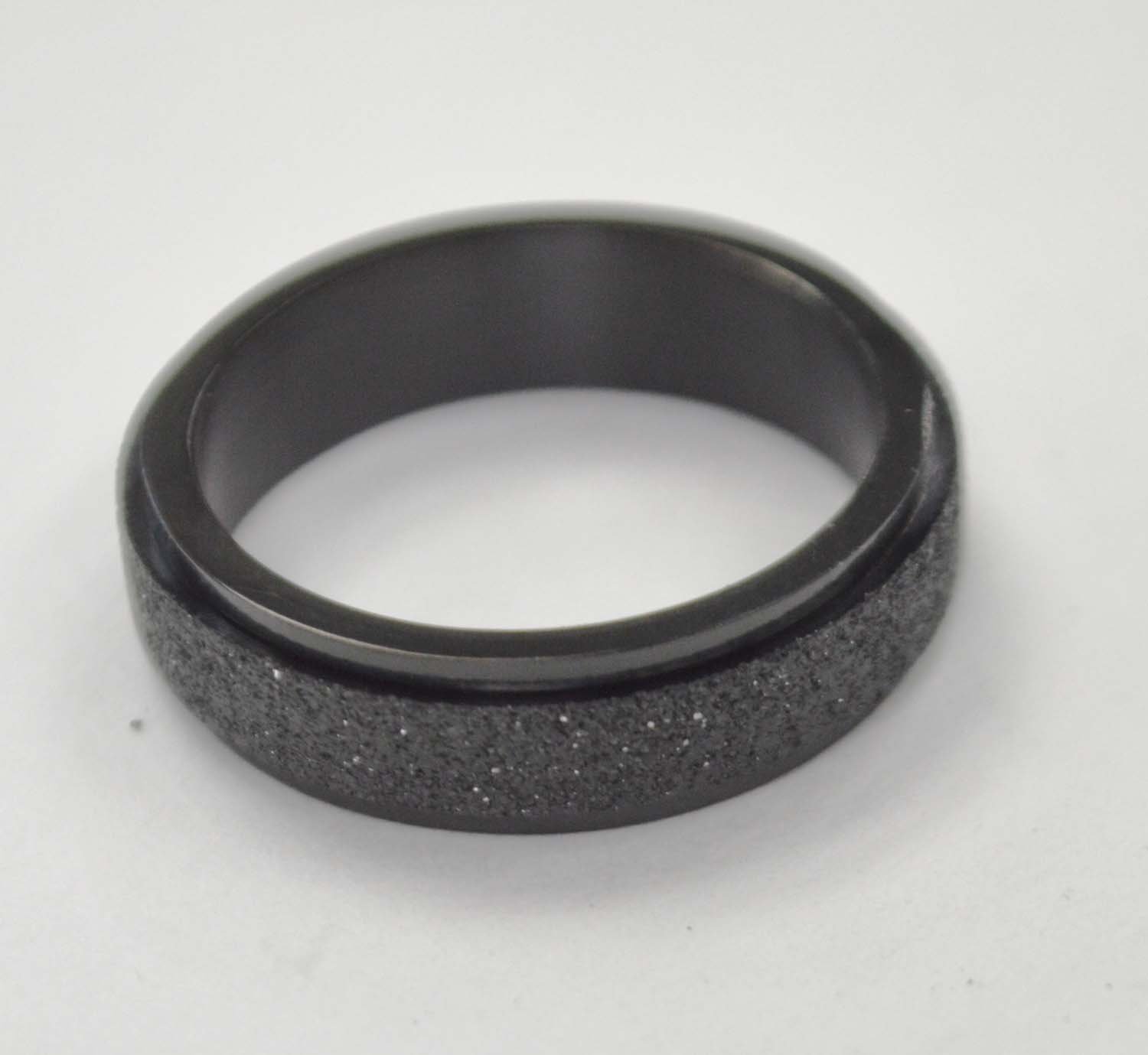 Black Plated Glitter Spinner Ring 81-1436B