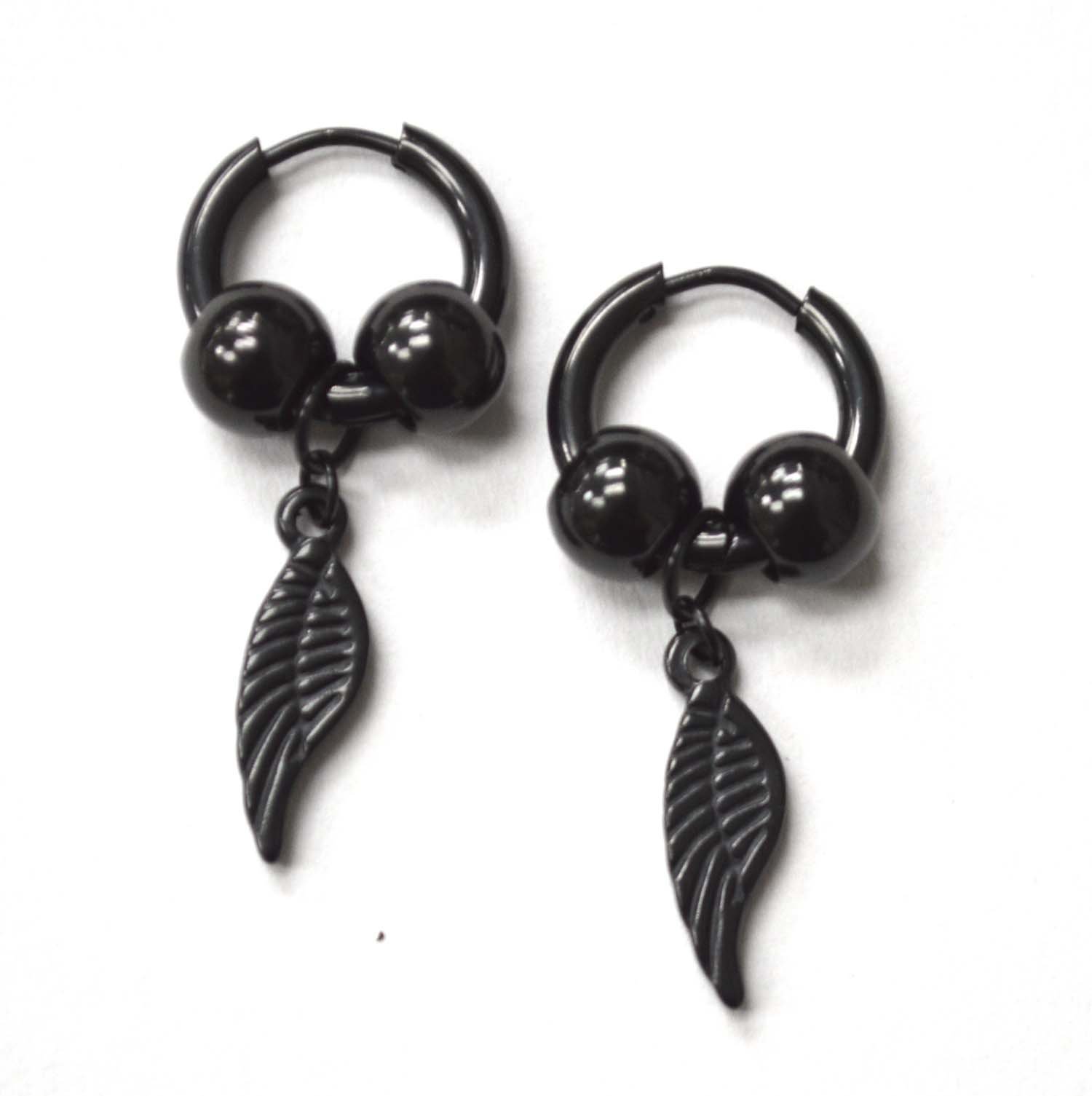 Hoops Earring with Wing Black Plated 83-827B