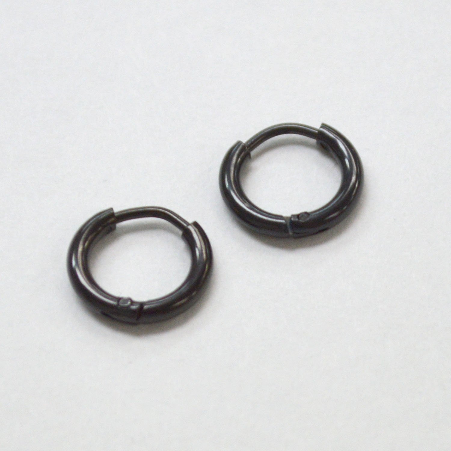 BLACK HOOP Spring Lock  EARRINGS (12mm)83-763B