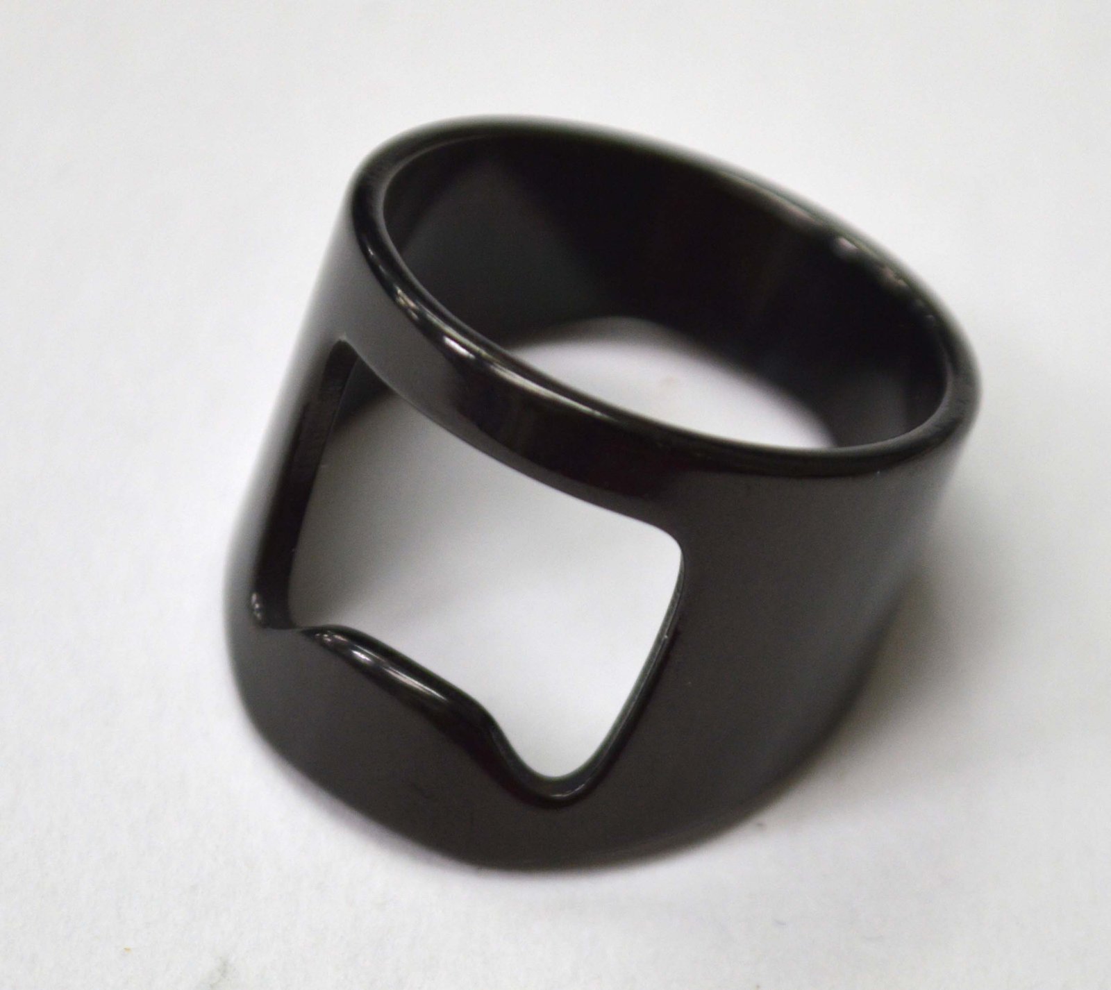 Opener Black Plated Ring 81-1453B