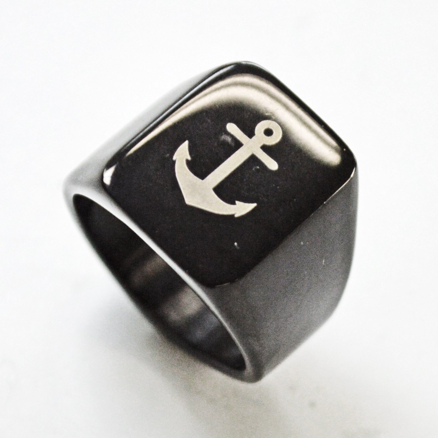 ANCHOR BLACK PLATED RING (15x17mm) 81-1329
