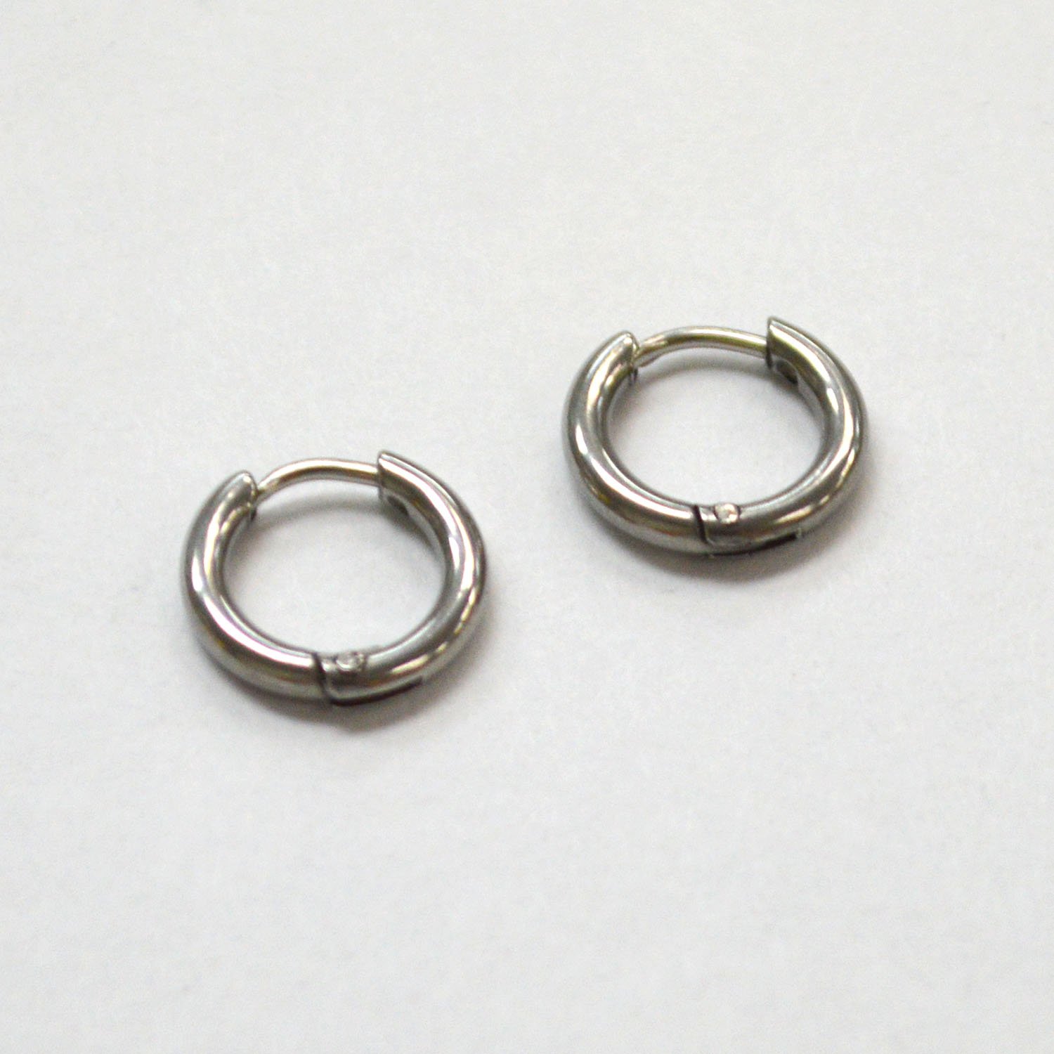 HOOP  Spring Lock  EARRING (12mm)83-763S