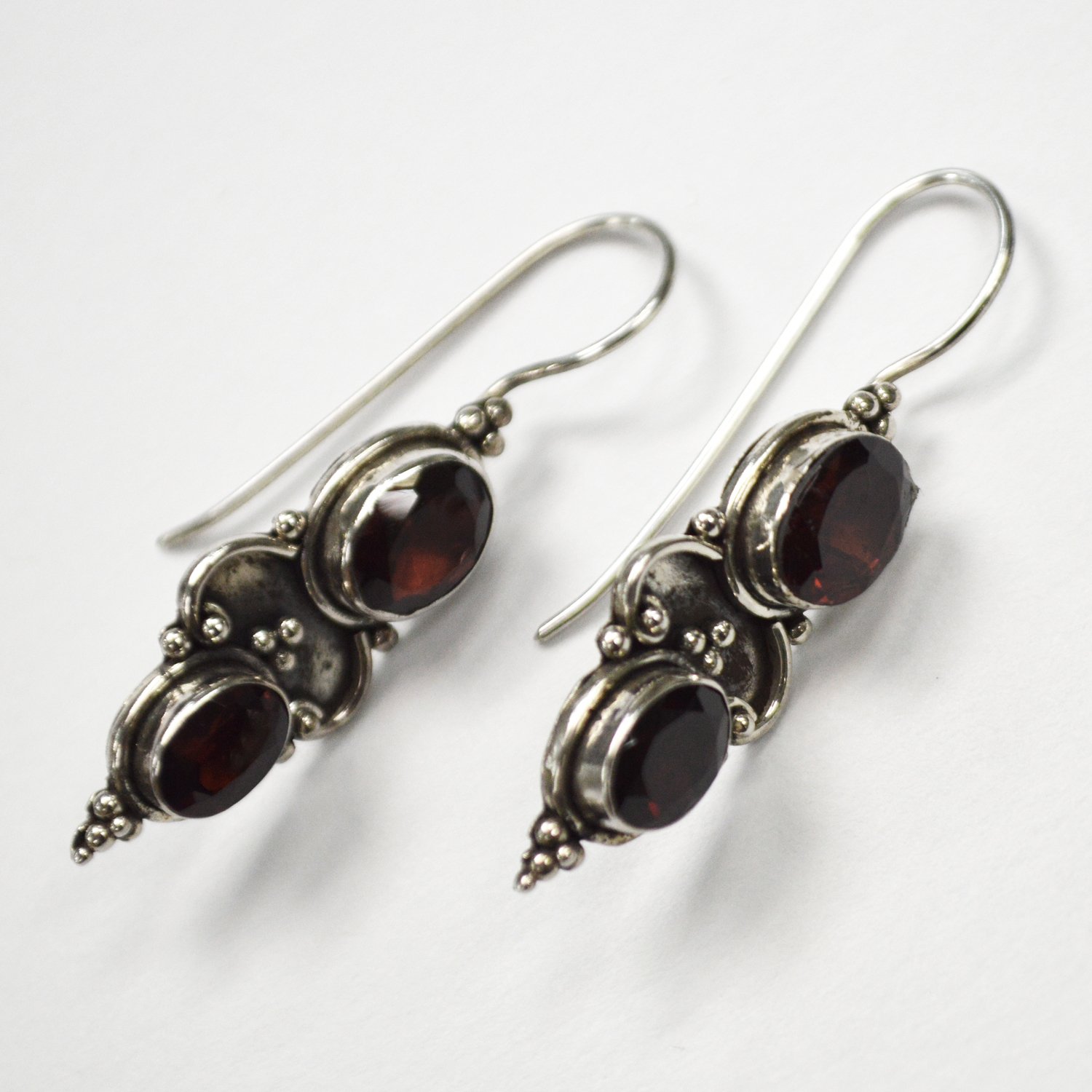 Garnet Stone Dangling Earring 534089