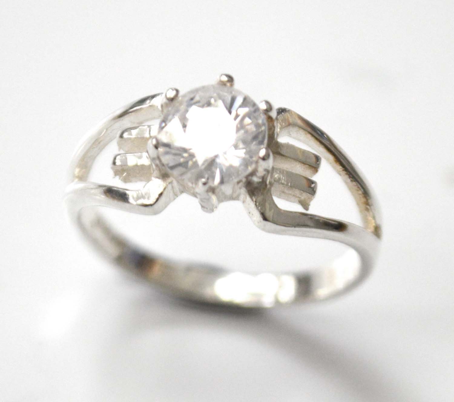 CZ Stone Ring Sterling Silver 51-2071