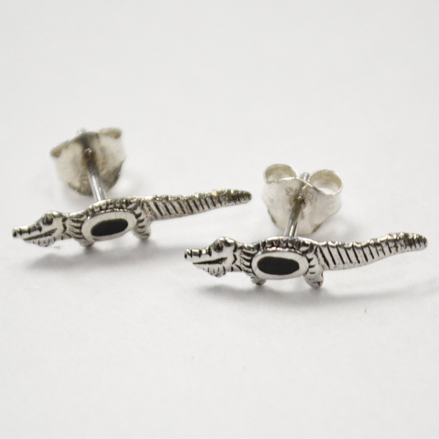 Alligator Stud Sterling Silver Earring 53-5256
