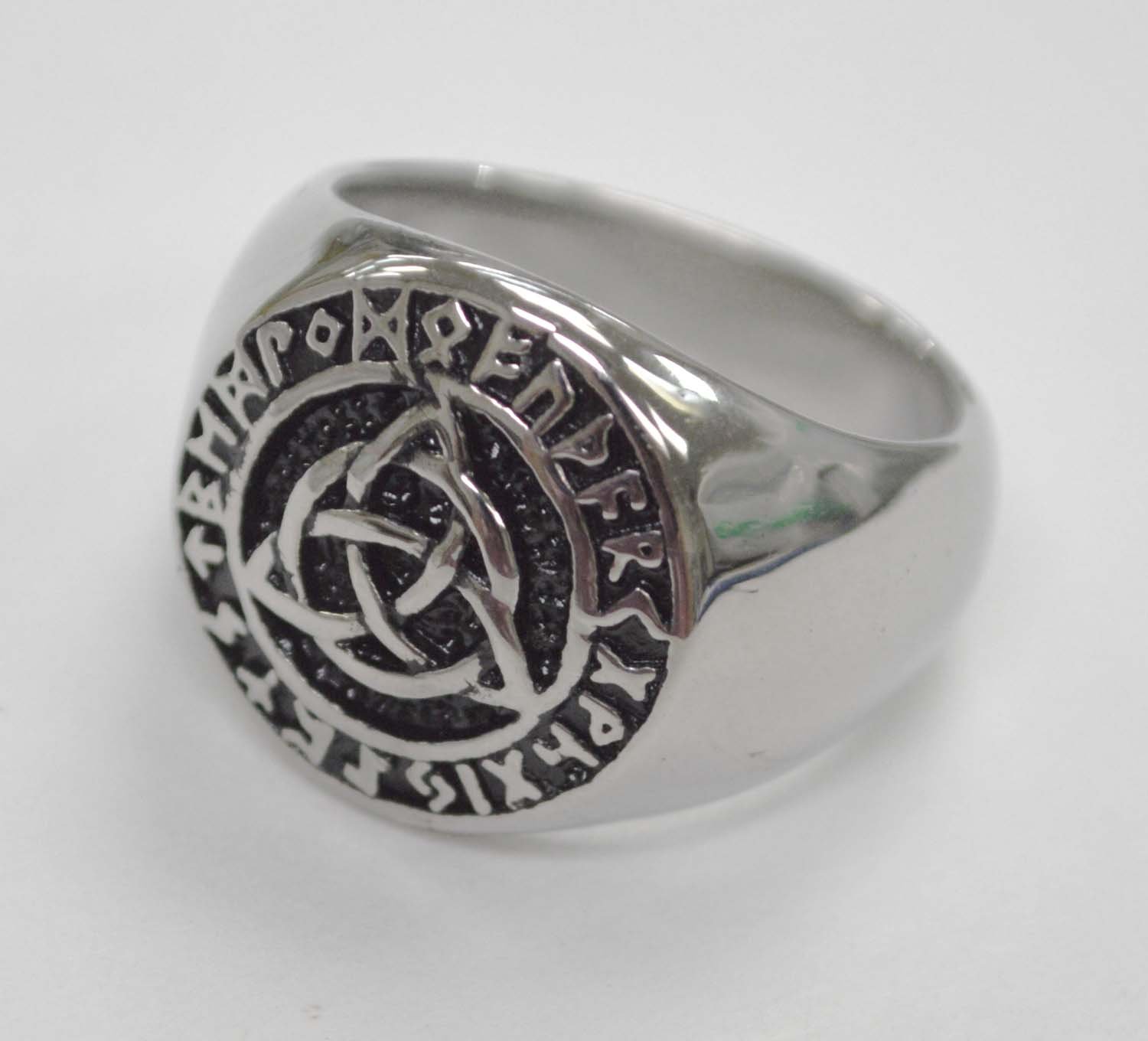 Triquetra Symbol Ring  81-1440