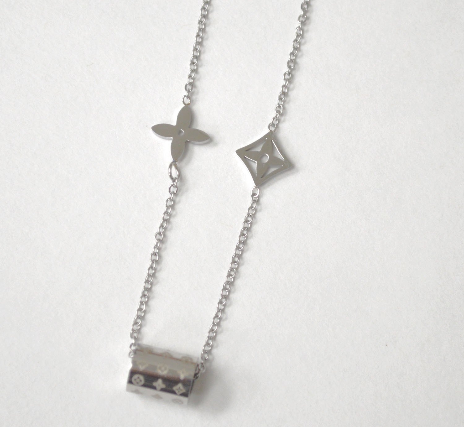 Designer Inspired Stainless Steel Necklace 85-1024S