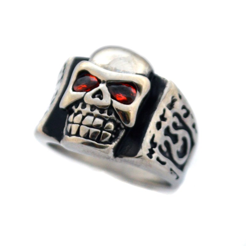 Skull with Red Eye Ring 81-1208