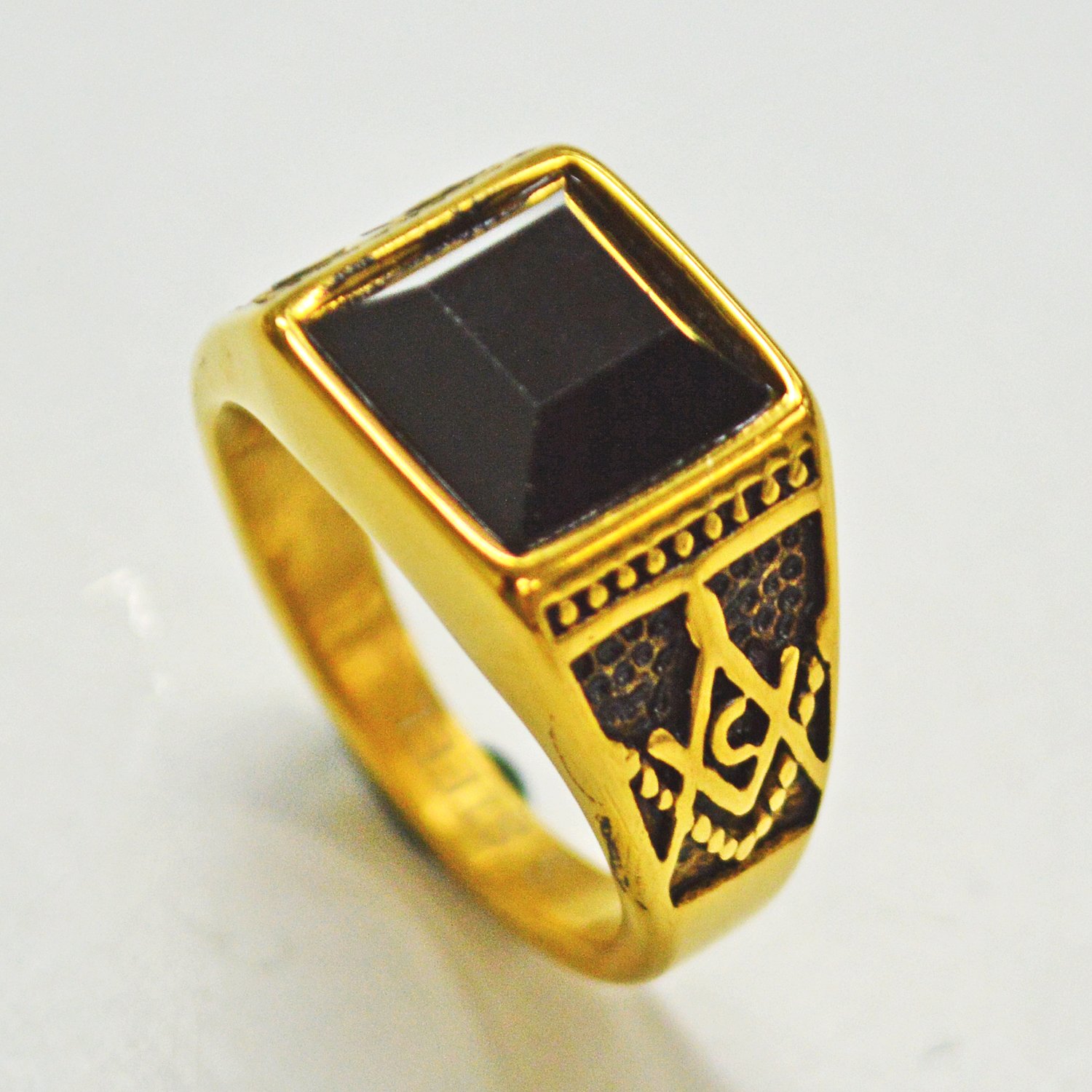 BLACK STONE GOLD PLATED RING (13mm) 81-1330G-Blk
