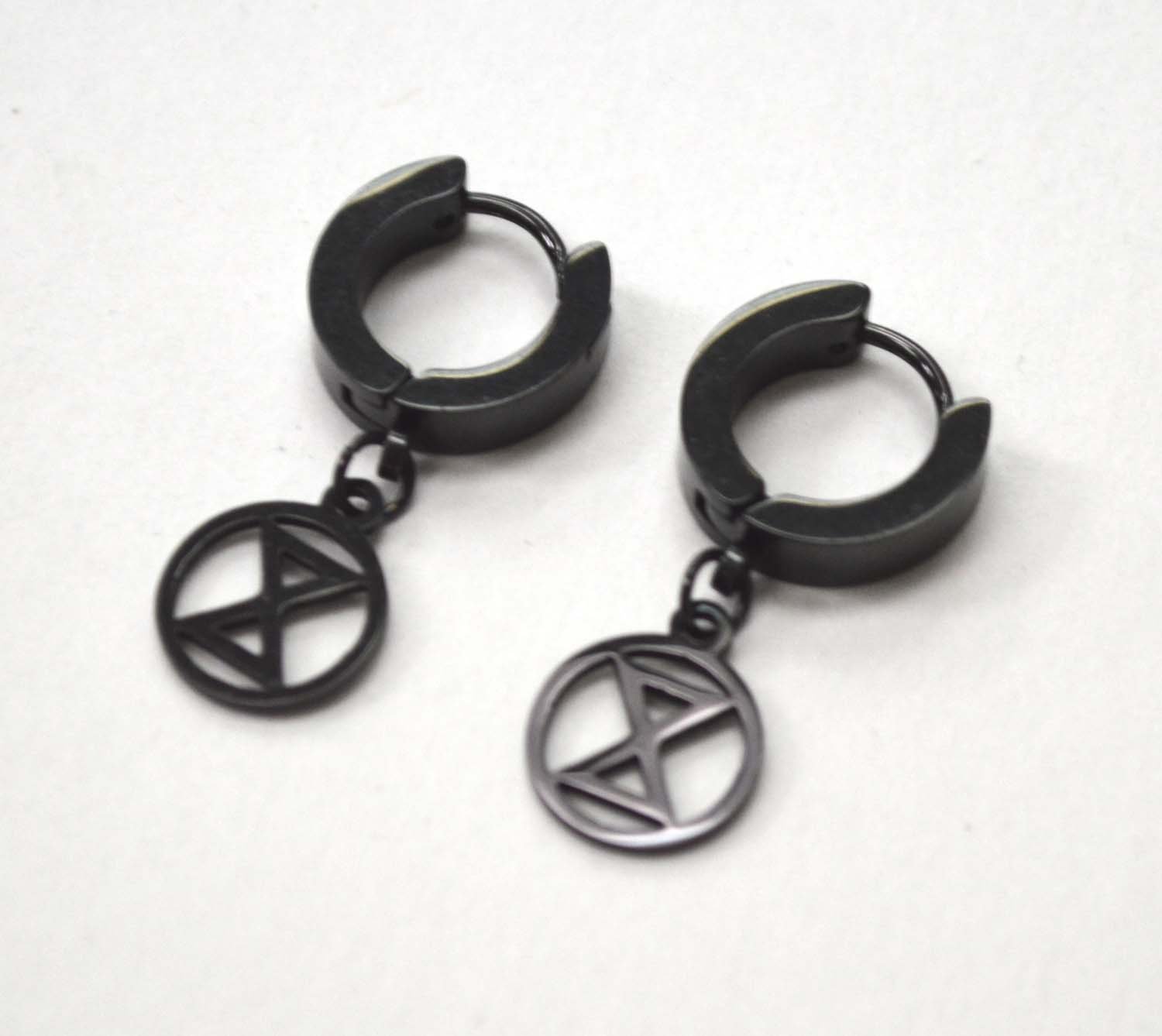 Black Plated Huggies Earring 83-789B