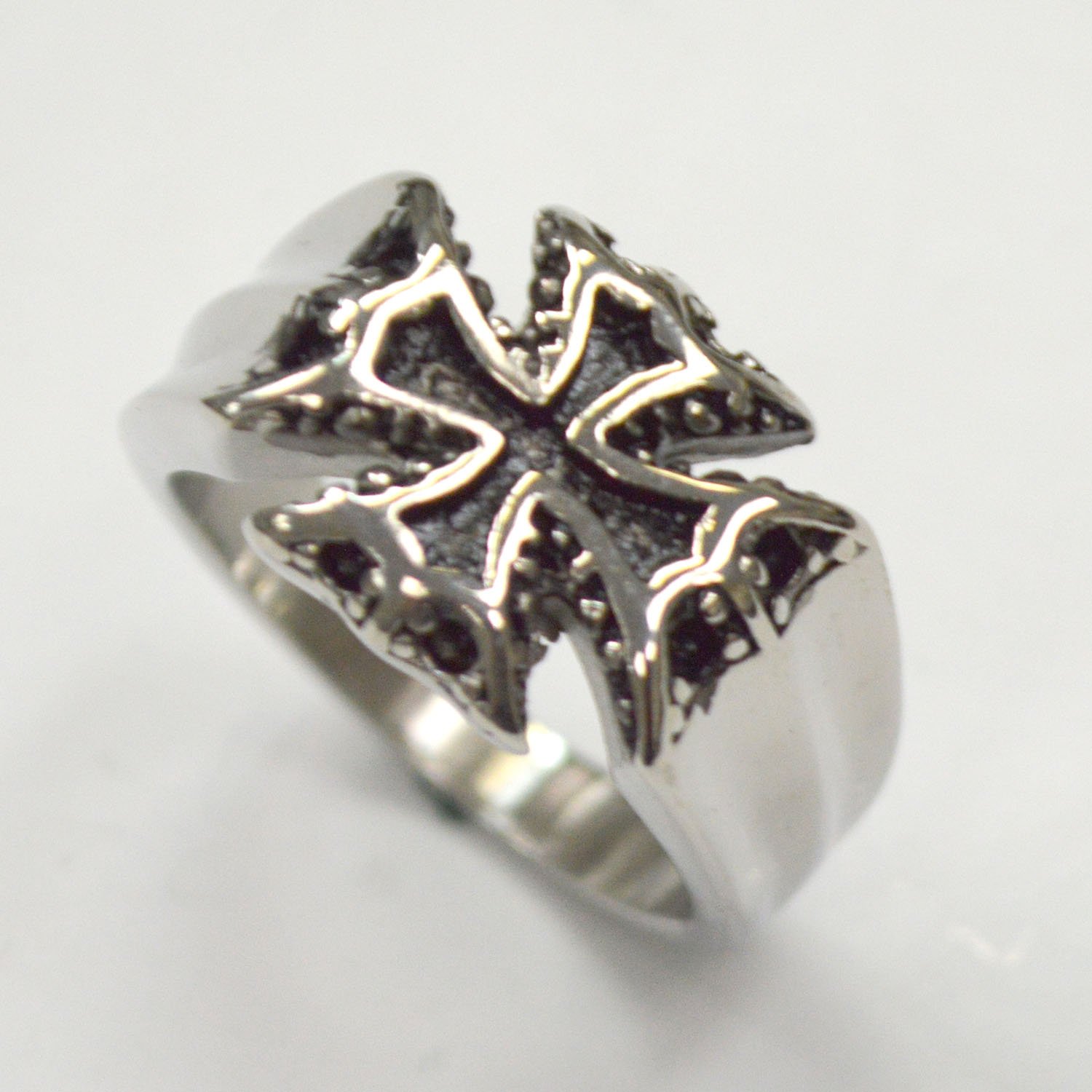 Cross Ring 81-751