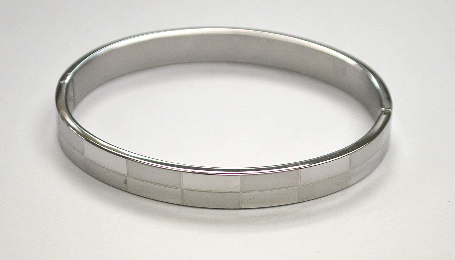 Checkered Design Bangle Stainless Steel