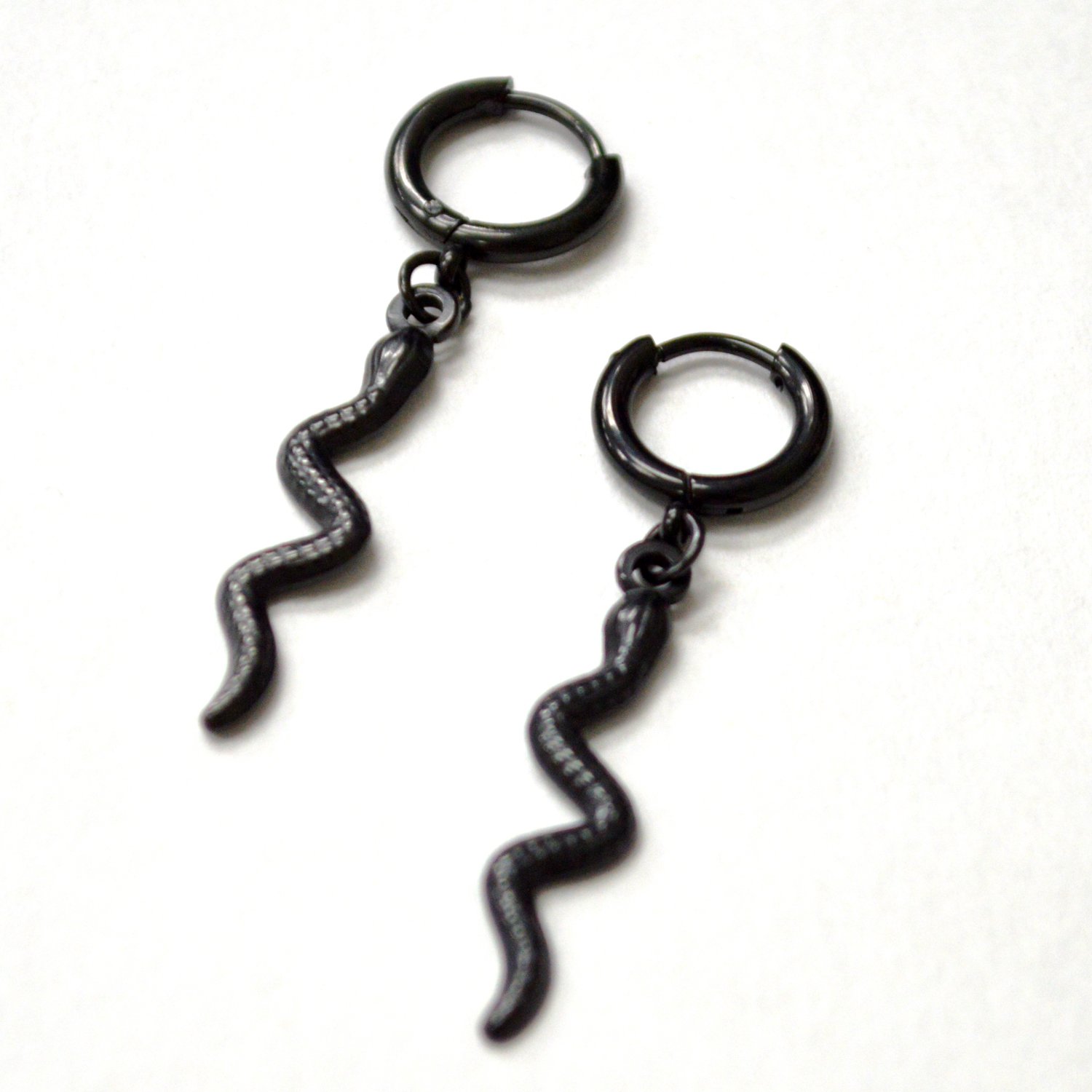 Dangling Snake Black Plated Hoops Earrings 83-904B-1
