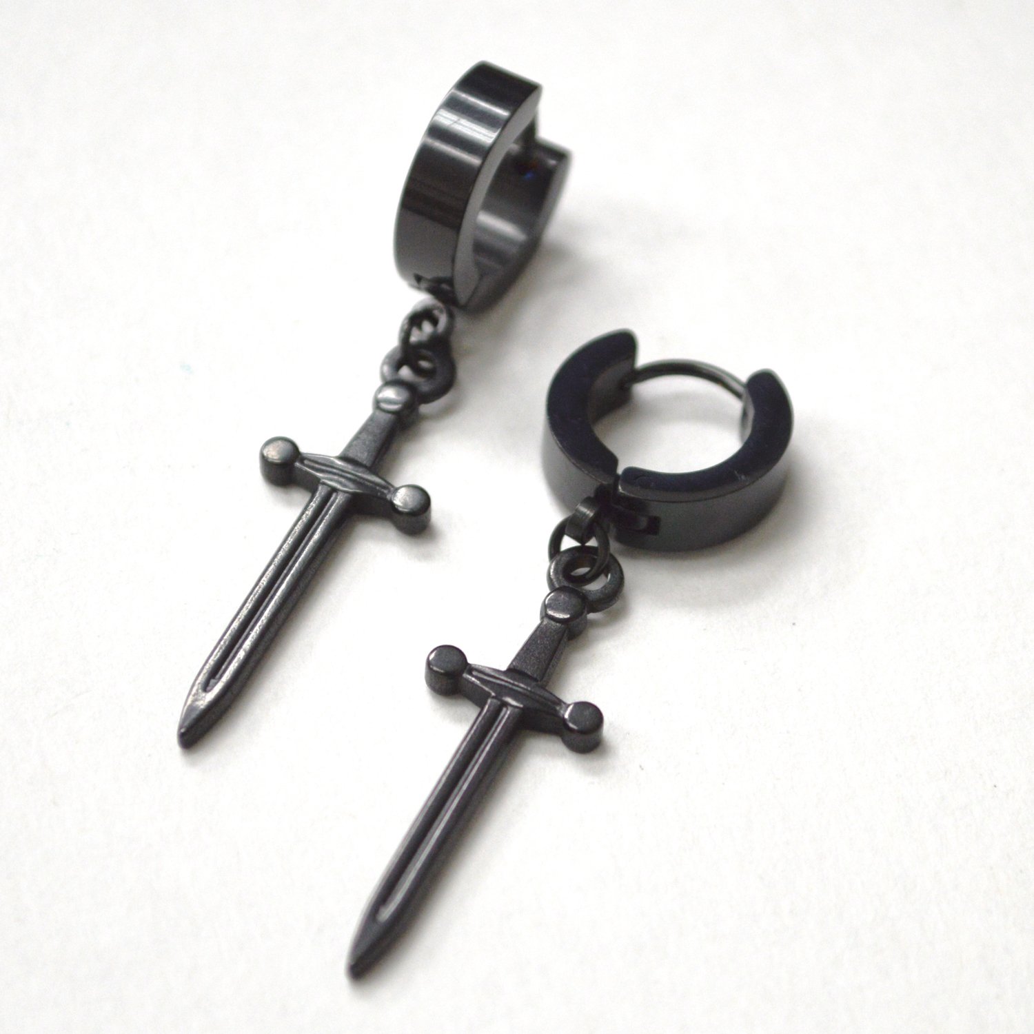 Dagger Sword Black Plated Huggies 83-952B