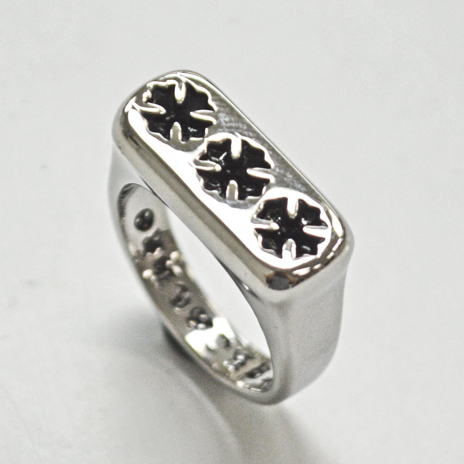 Triple Cross Stainless Steel Ring (9x21mm) 81-1328