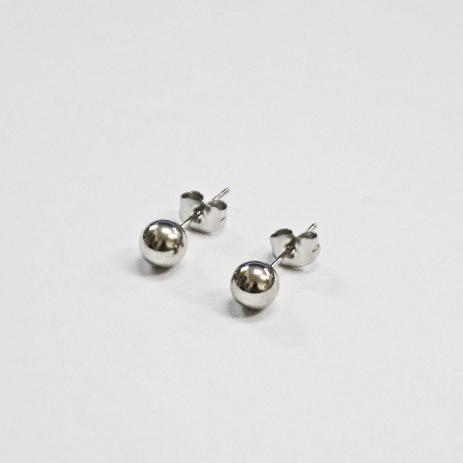 4MM BALL STUD EARRINGS 83-717-4 (10 Prs)