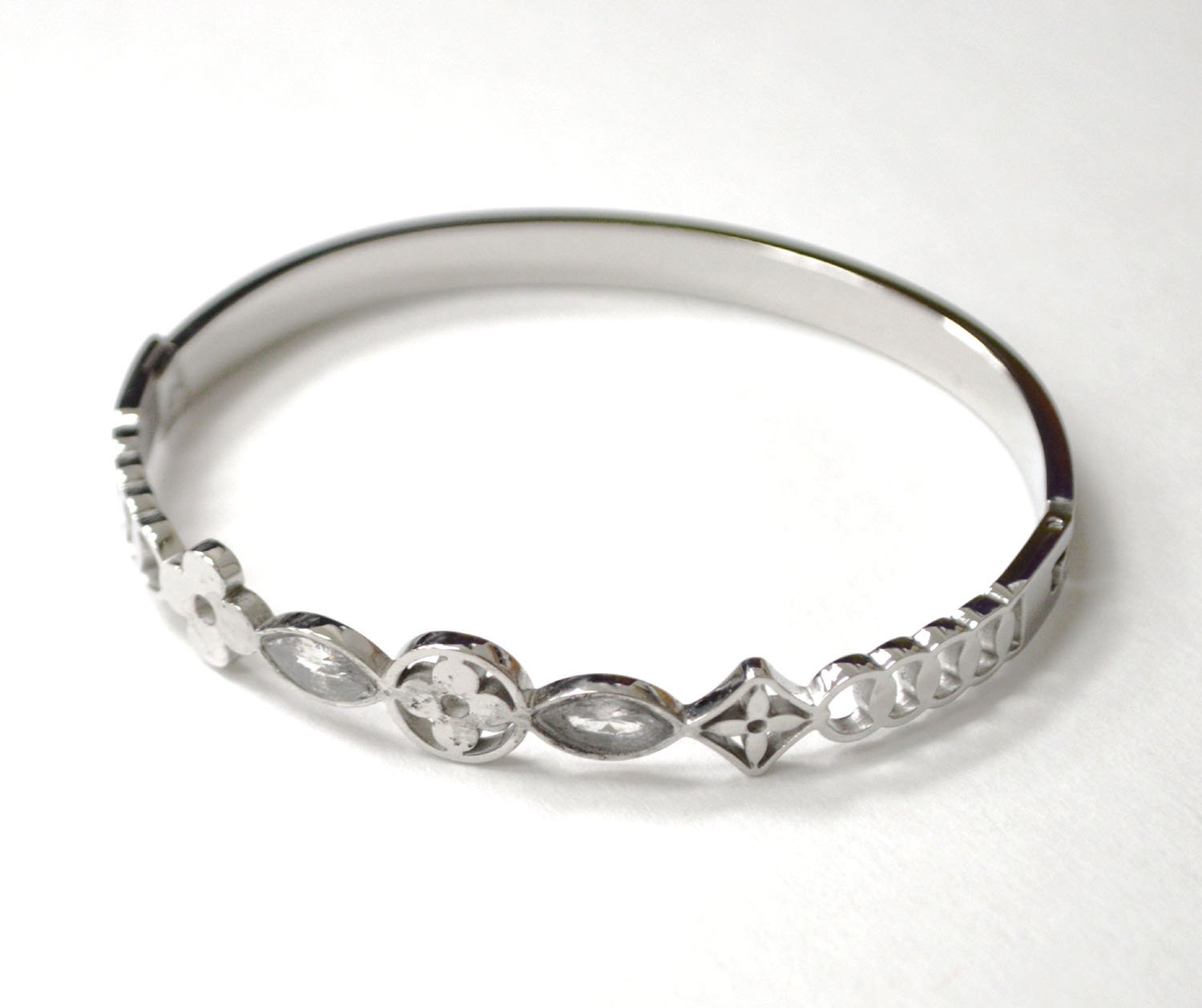 Designer Inspired Stainless Steel Bangle 84-1918S
