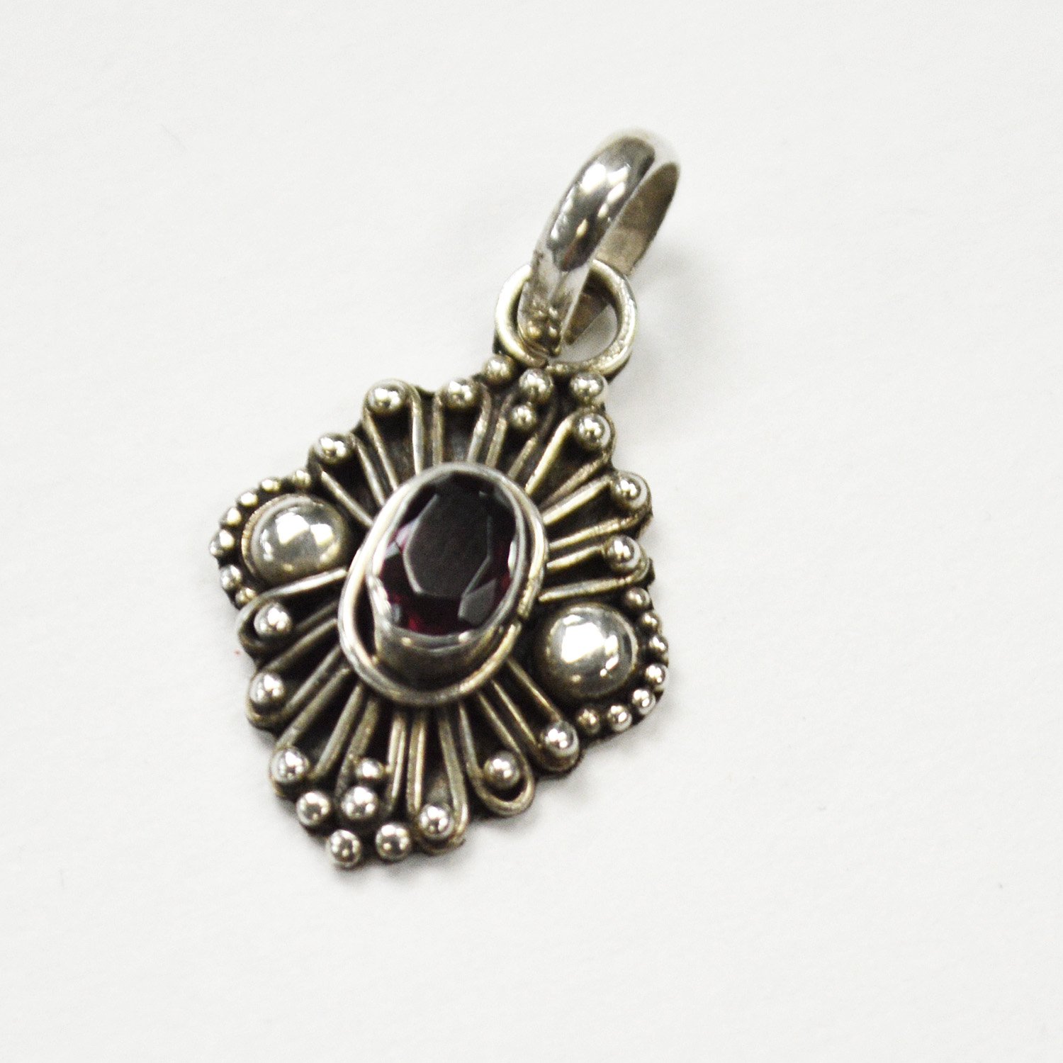 Garnet Stone Pendant Sterling Silver 563005