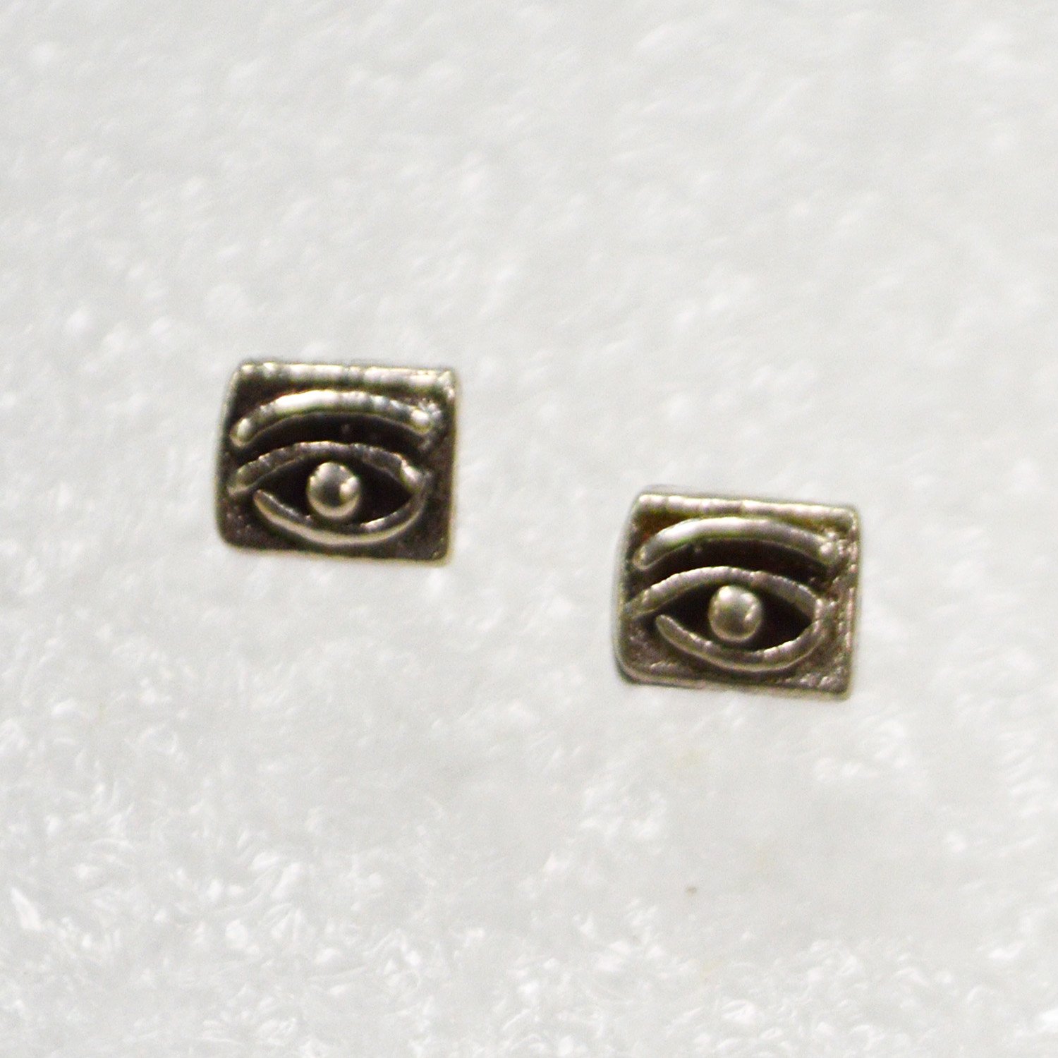 Eye of Horus Stud Earring Sterling Silver 53-5134