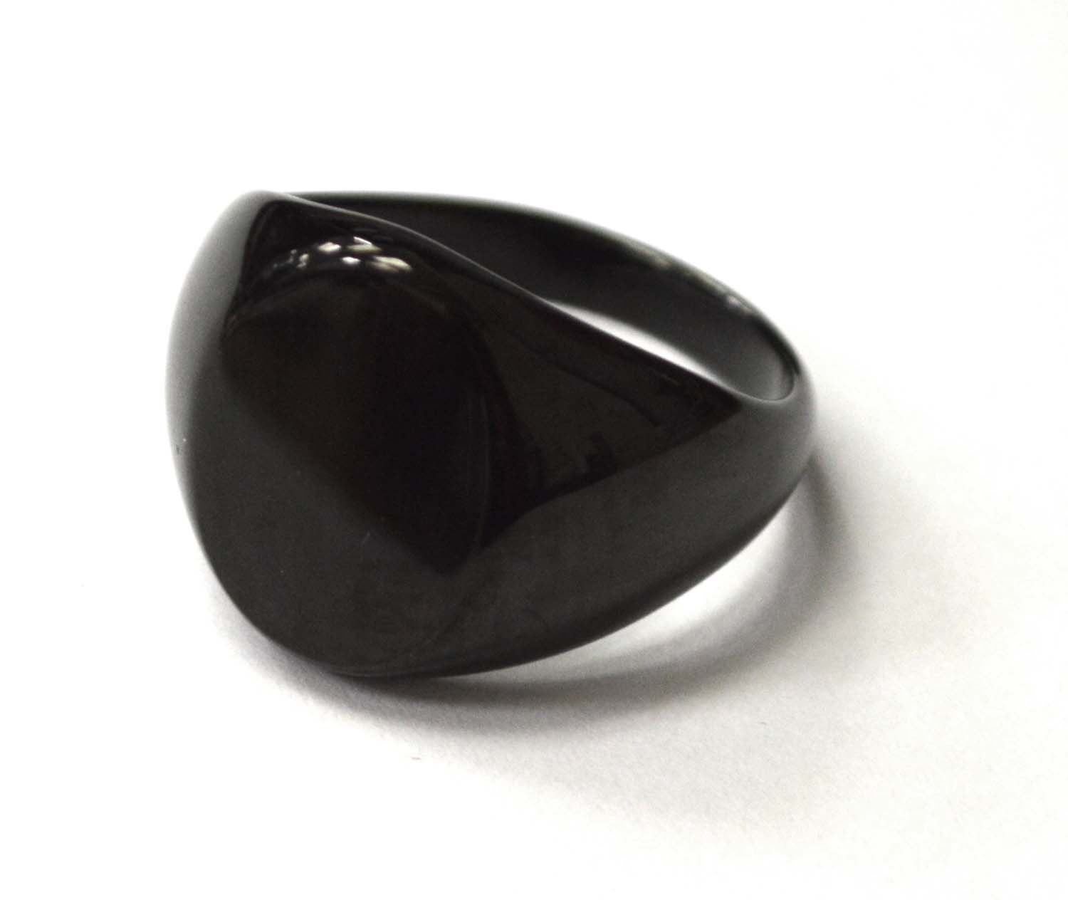 Oval Shape Signet Black Plated Ring 81-1482B
