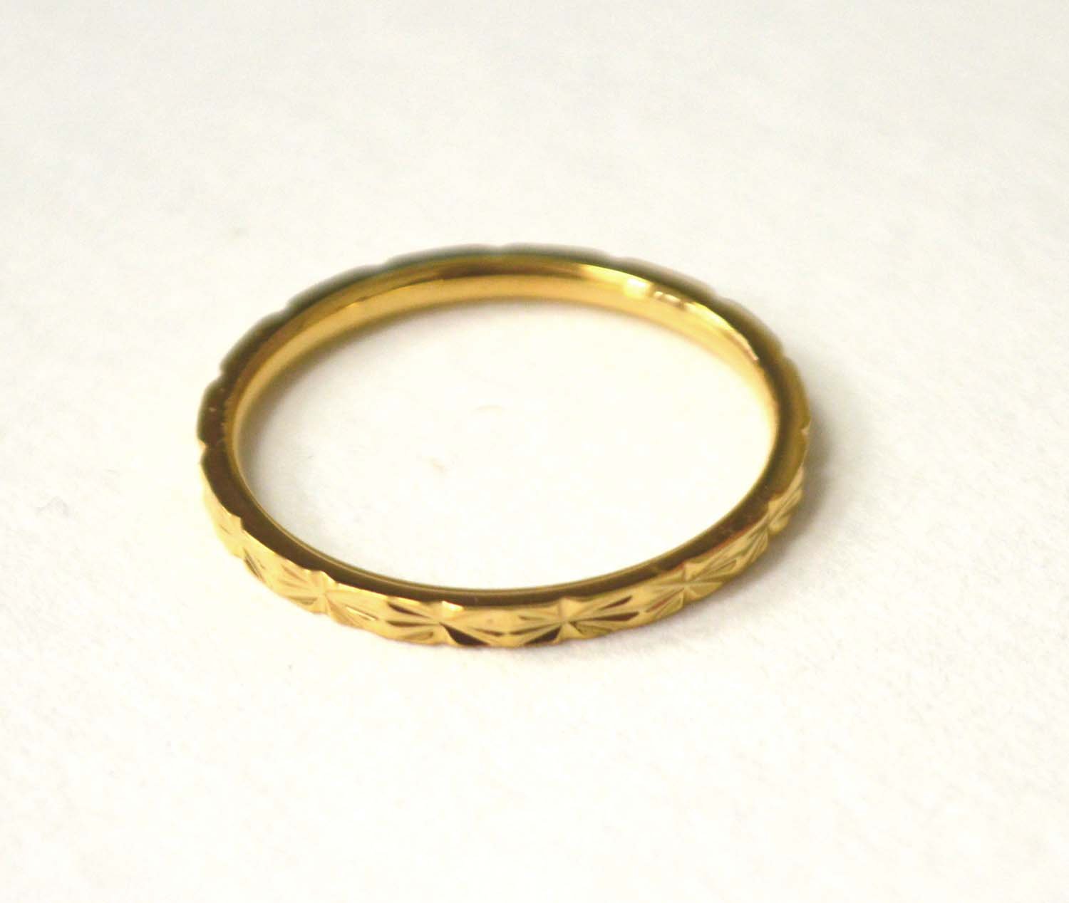 Diamond Cut Gold IP Plated Ring  81-1500G