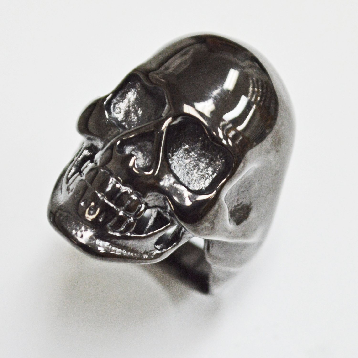 SKULL BLACK PLATED RING (20x28mm) 81-504B