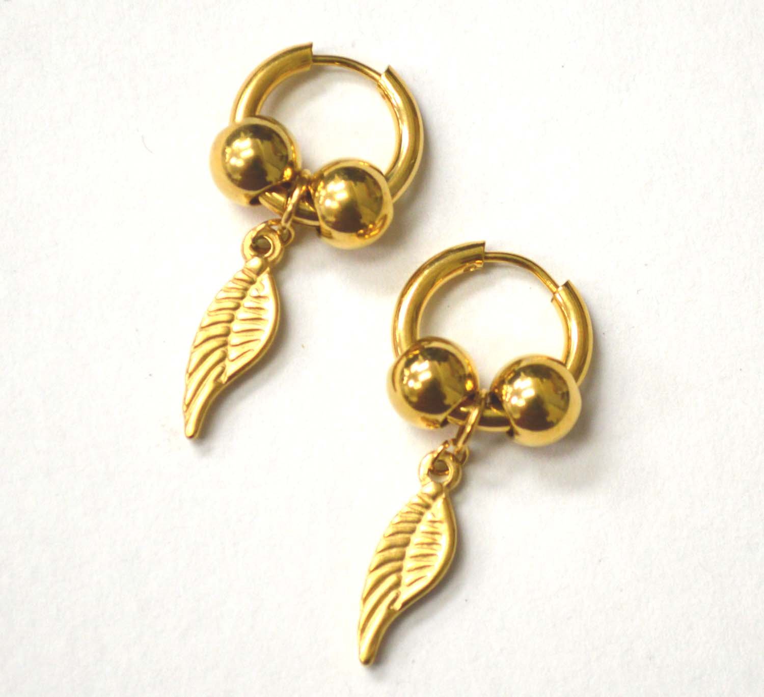 Hoops Earring with Wing Gold Plated 83-827G