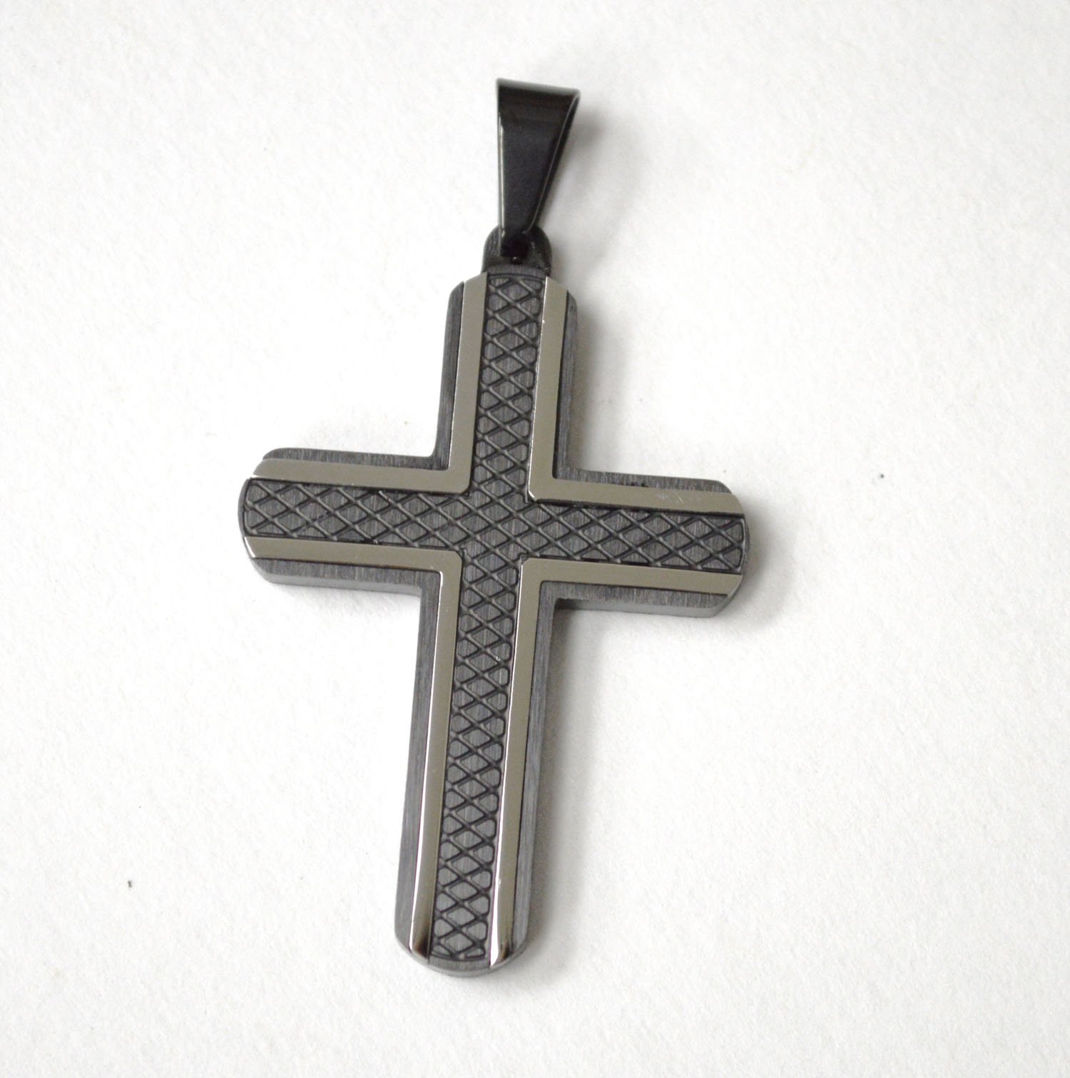 Cross 2 Tone Black Plated Pendant 86-2822