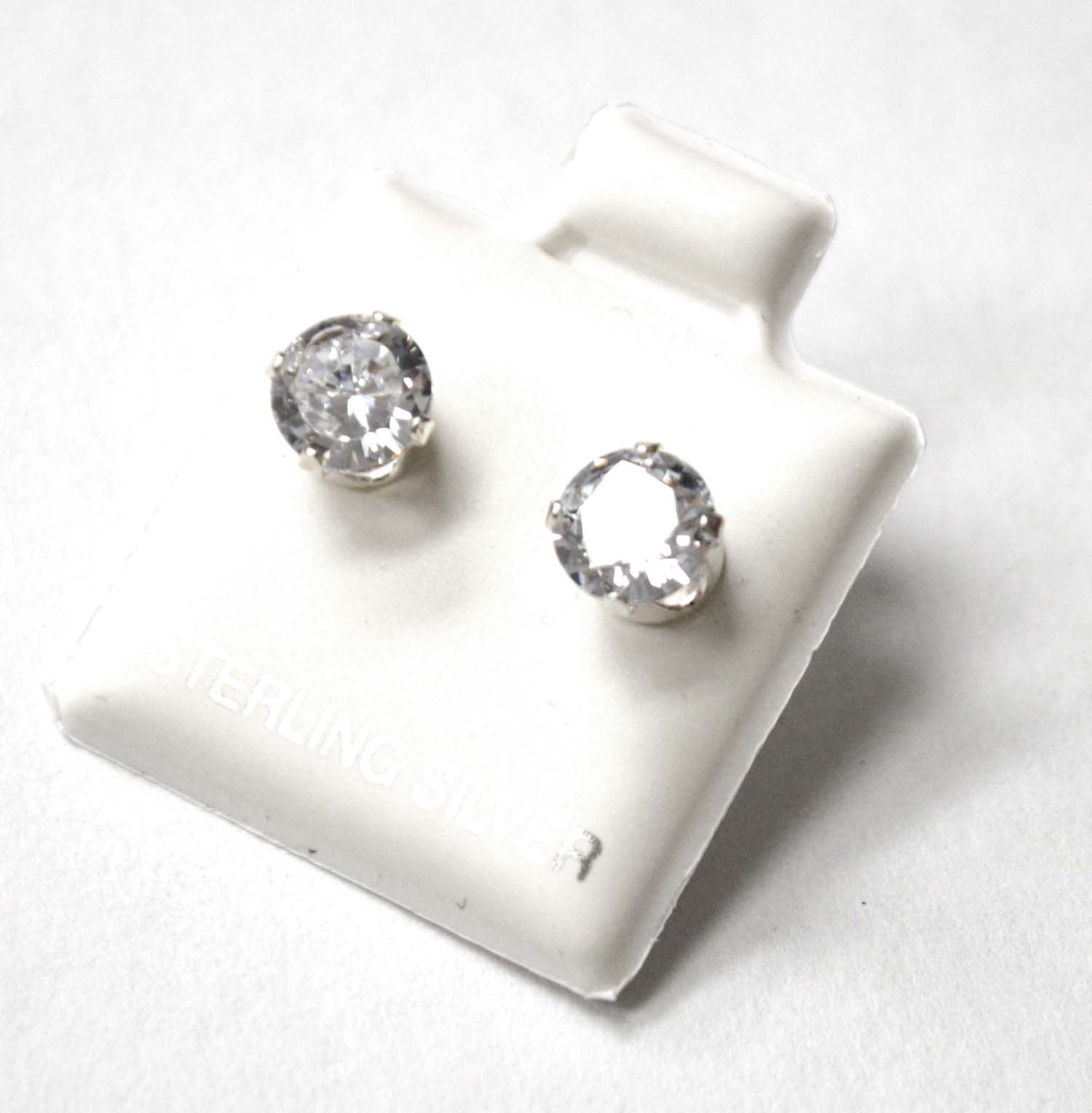 6m.  Round CZ Stud Earrings 53-013-6