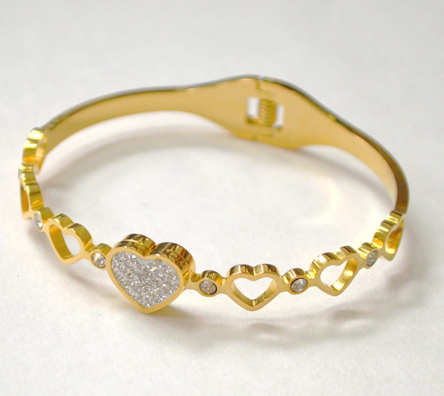 Heart Gold IP Plated Bangle 84-1843G
