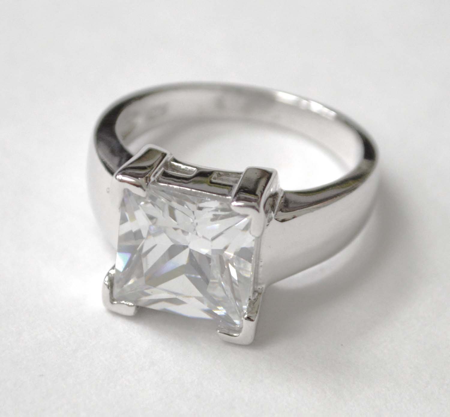 CZ Stone Ring Sterling Silver 51-2093