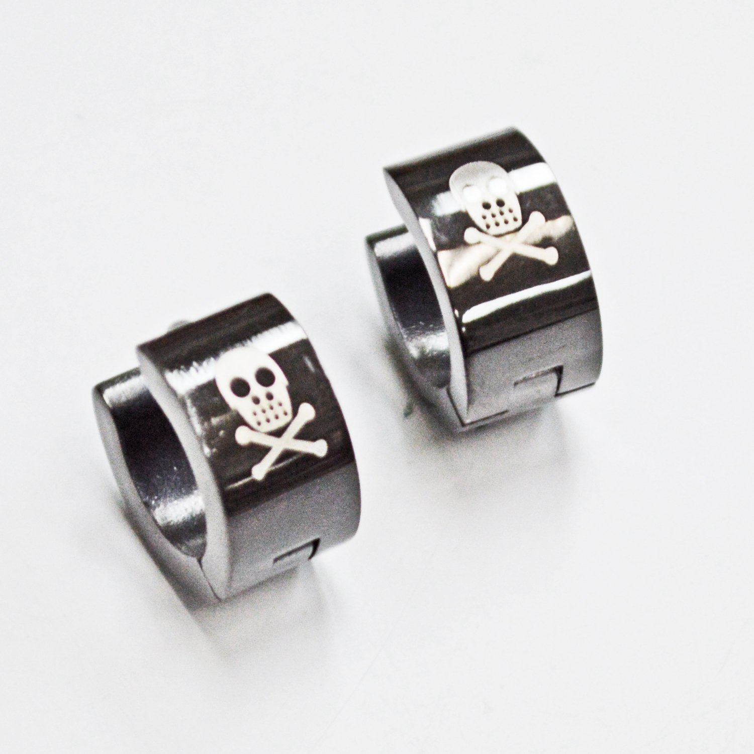 BLACK SKULL HUGGIE EARRINGS 83-712B