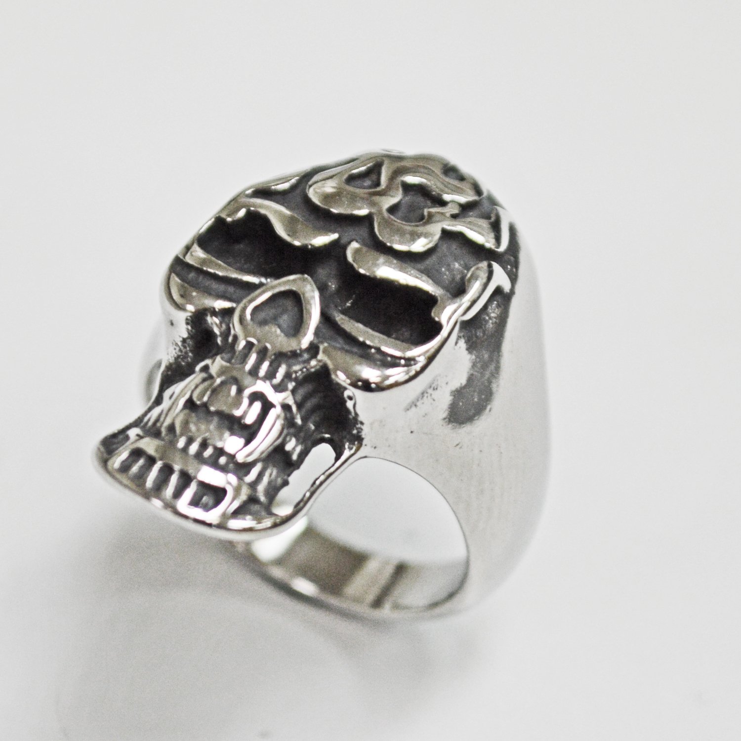 SKULL RING 81-1307