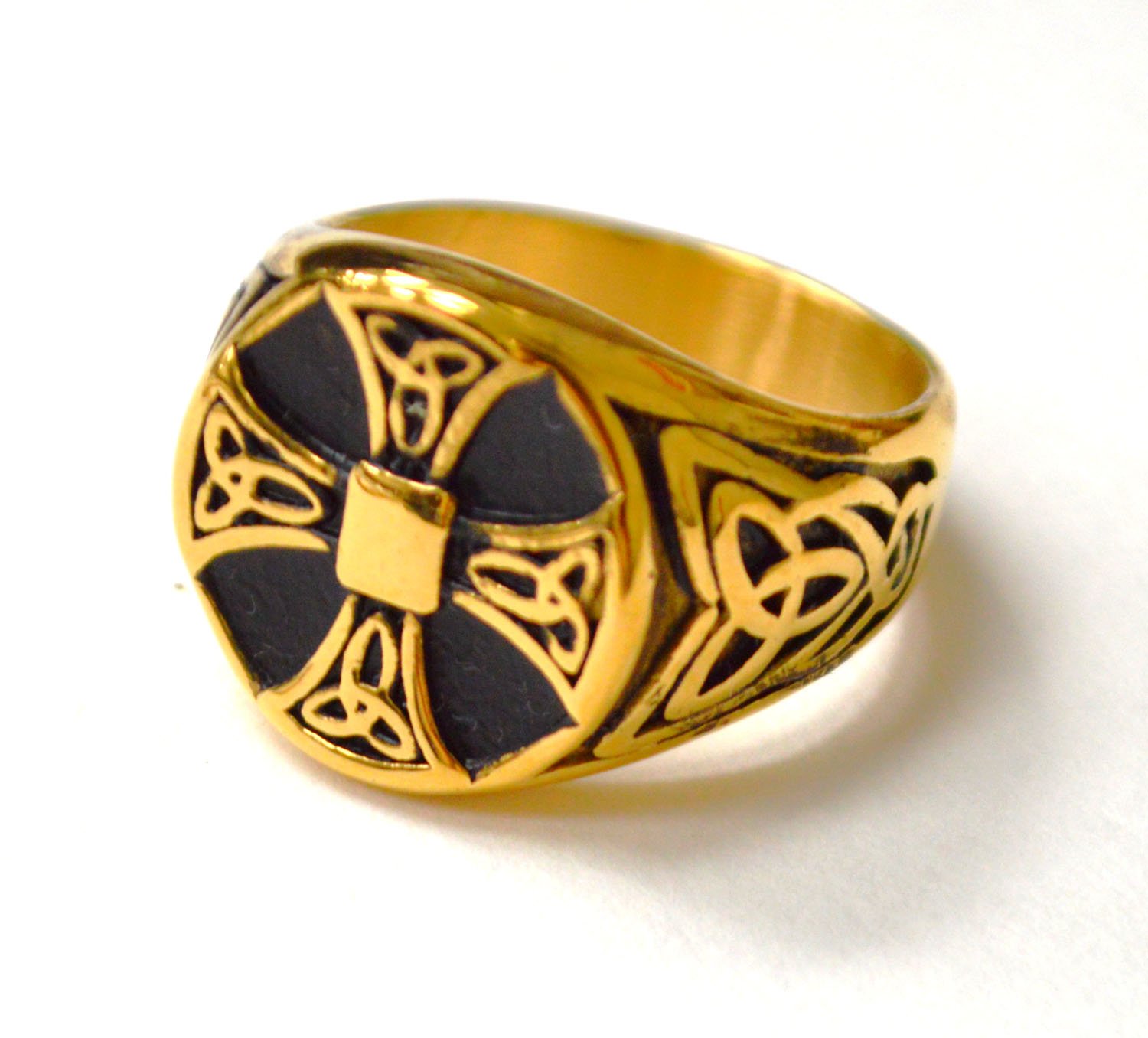 Maltese Cross with Celtic Knot Gold Plated Ring 81-1586G