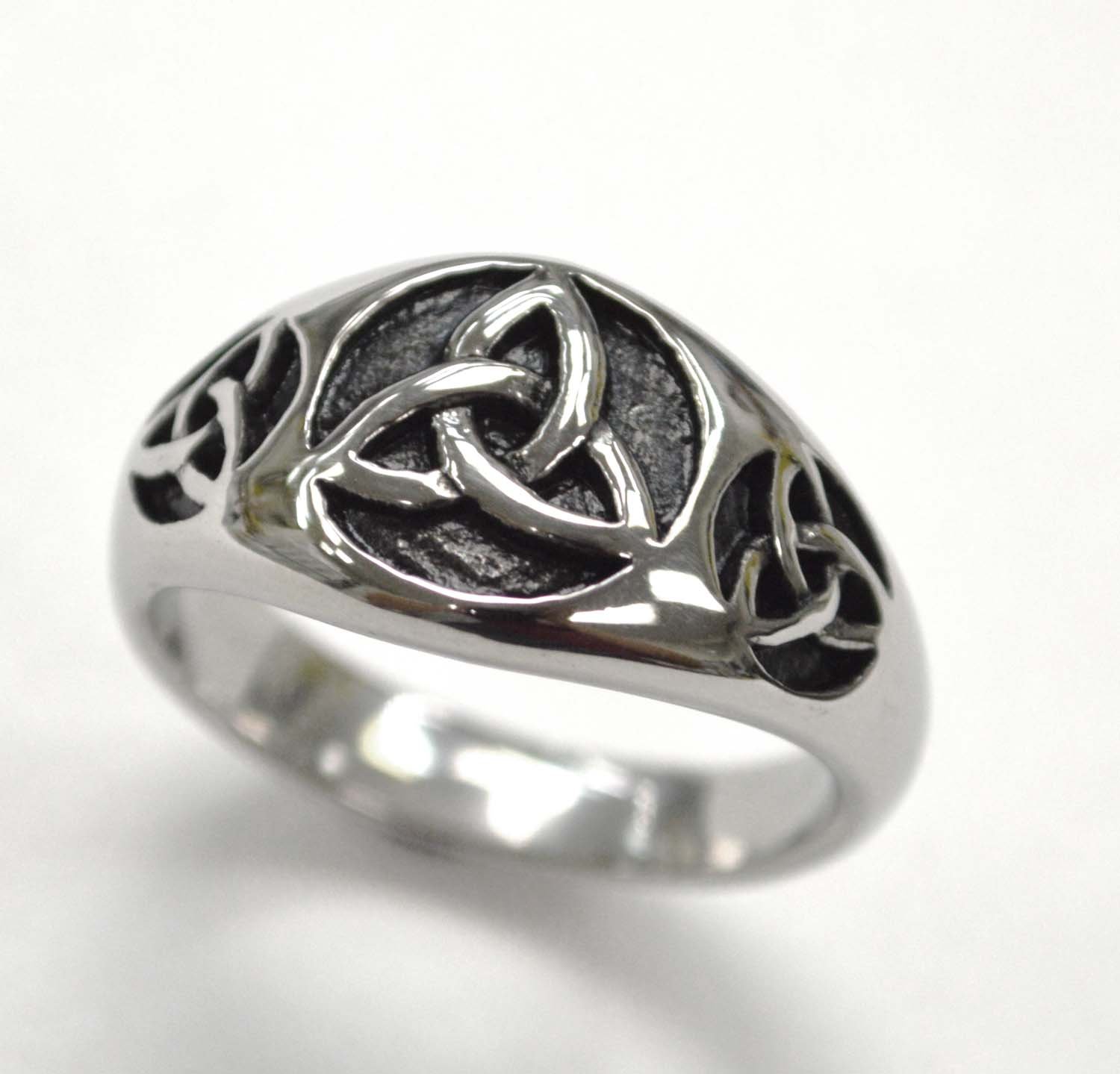 Triquetra Symbol Ring  81-1437